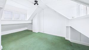 Photo 6- click for photo gallery